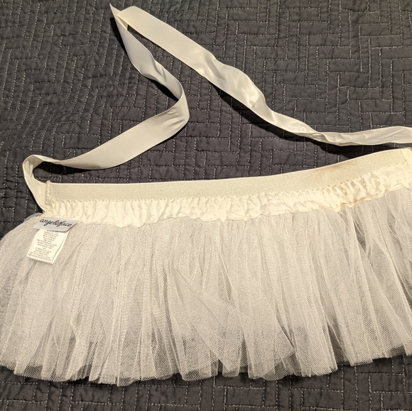 0-6 months cream/off-white tutu tiered 2 skirt bundle - Picture 4 of 12
